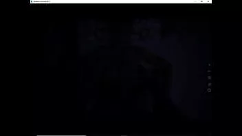 play Frank bertingkah buruk di kamar tidur lagi