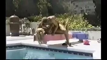 Play Sexy blond wife cheating with pool boy