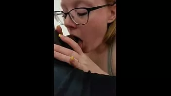 play Un amestec de tacoandstrawbrry provoacă întârzierea în care sunt împușcat (aventura tacoandstrwbrrys)