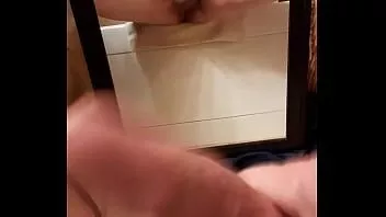 Jouer Al en train de se branler et de jouir sans les mains