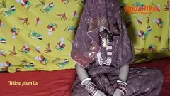 চালান ভারতীয় লোক হোটেলে বন্ধুর বউকে চুদছে