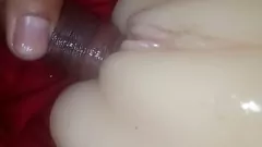 Abspielen Köstliche Muschileck-Action: Zierliche Latina-MILF und Amateur-Masturbation in der Öffentlichkeit