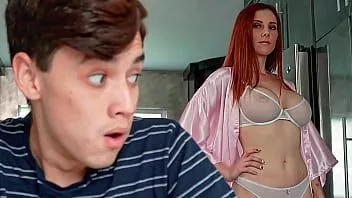 Redare Mama și-a surprins fiul vitreg făcându-i fotografii nud - stepfamily.tv