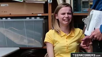 play Teenrobbers.com: un adolescent slab a deranjat un gardian și a fost pedepsit
