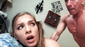 Actrita Laz Fyre