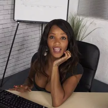 Star du porno Kiki Minaj